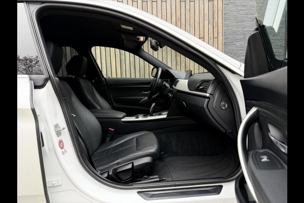 BMW 3-serie Gran Turismo 320i High Executive Automaat | Leer | Stoelverwarming | Cruise & climate control | Head-up display | Keyless entry | Trekhaak af