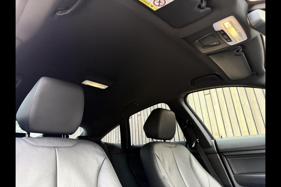 BMW 3-serie Gran Turismo 320i High Executive Automaat | Leer | Stoelverwarming | Cruise & climate control | Head-up display | Keyless entry | Trekhaak af
