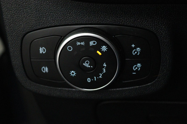 Ford Fiesta 1.0 EcoBoost ST-Line X (STOEL/STUUR VERWARMING, PARKEERSENSOREN, CRUISE CONTROL, NAVIGATIE)