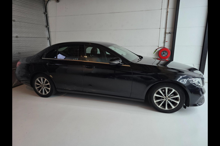 Mercedes-Benz E-Klasse 200 d | TAXI KLAAR
