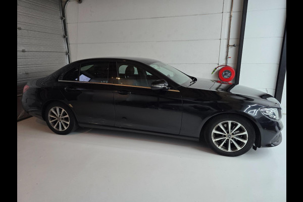 Mercedes-Benz E-Klasse 200 d | TAXI KLAAR