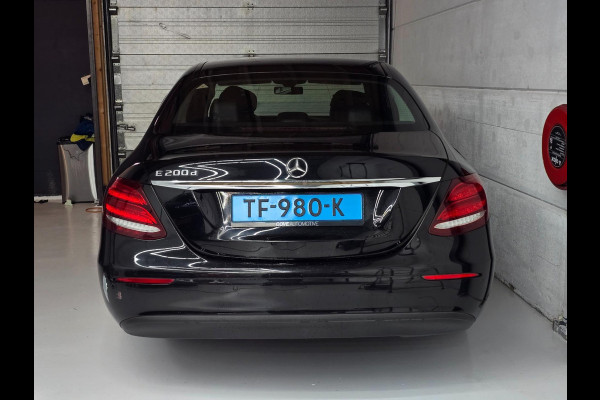 Mercedes-Benz E-Klasse 200 d | TAXI KLAAR