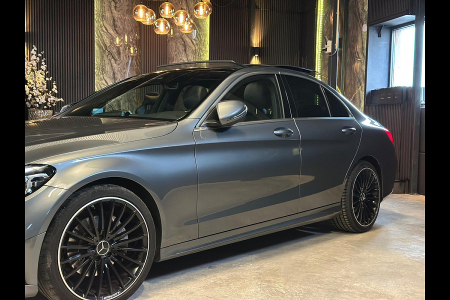 Mercedes-Benz C-Klasse 180 AMG|PANO|SFEER|CAMERA|BOMVOL!