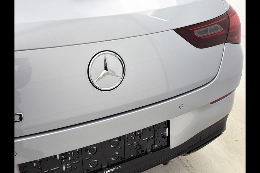 Mercedes-Benz CLA-Klasse Shooting Brake 180 Business Solution AMG | AMG Line Plus pakket | Panoramaschuifdak | Memorypakket | Head-up display | Augmented Reality navigatie | 360°-camera | 19 inch AMG velgen |