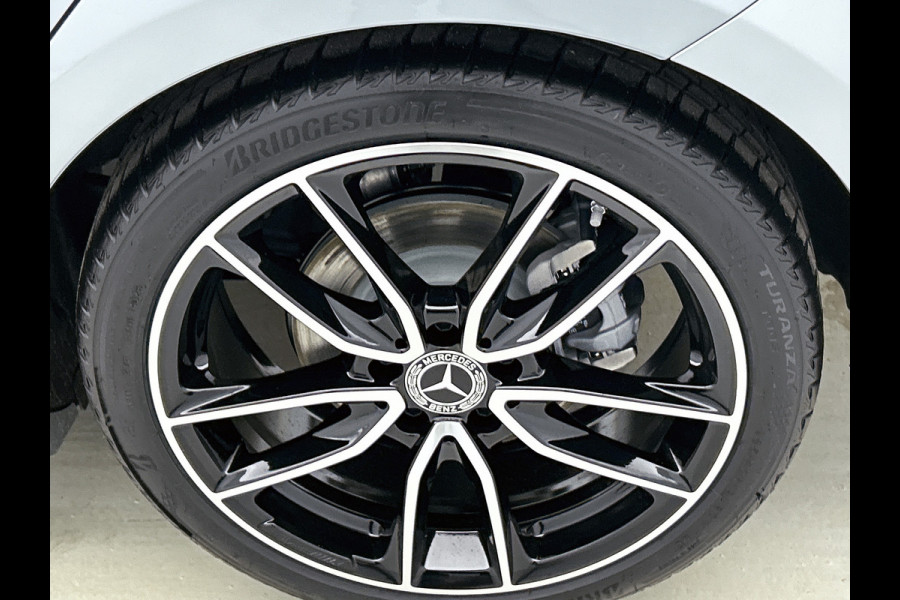 Mercedes-Benz CLA-Klasse Shooting Brake 180 Business Solution AMG | AMG Line Plus pakket | Panoramaschuifdak | Memorypakket | Head-up display | Augmented Reality navigatie | 360°-camera | 19 inch AMG velgen |