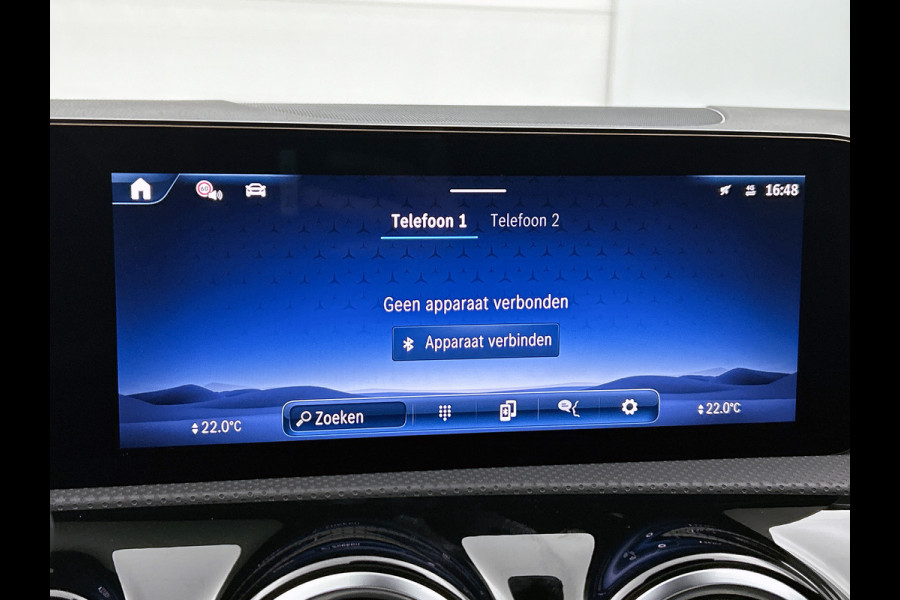 Mercedes-Benz CLA-Klasse Shooting Brake 180 Business Solution AMG | AMG Line Plus pakket | Panoramaschuifdak | Memorypakket | Head-up display | Augmented Reality navigatie | 360°-camera | 19 inch AMG velgen |