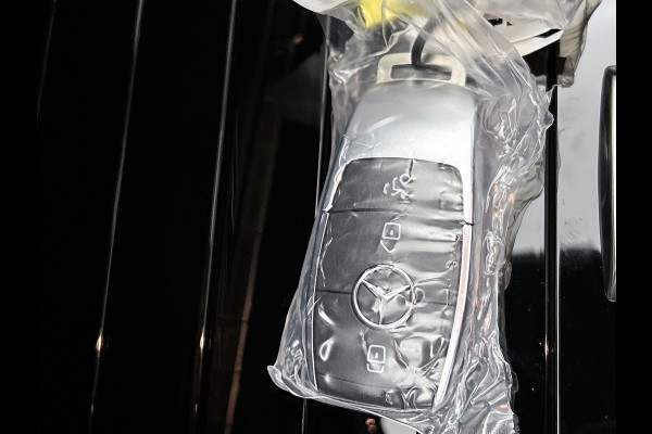 Mercedes-Benz CLA-Klasse Shooting Brake 180 Business Solution AMG | AMG Line Plus pakket | Panoramaschuifdak | Memorypakket | Head-up display | Augmented Reality navigatie | 360°-camera | 19 inch AMG velgen |