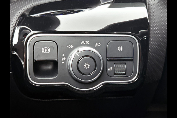 Mercedes-Benz CLA-Klasse Shooting Brake 180 Business Solution AMG | AMG Line Plus pakket | Panoramaschuifdak | Memorypakket | Head-up display | Augmented Reality navigatie | 360°-camera | 19 inch AMG velgen |