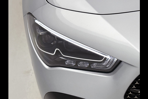 Mercedes-Benz CLA-Klasse Shooting Brake 180 Business Solution AMG | AMG Line Plus pakket | Panoramaschuifdak | Memorypakket | Head-up display | Augmented Reality navigatie | 360°-camera | 19 inch AMG velgen |