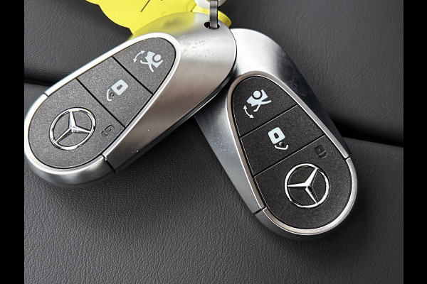 Mercedes-Benz CLA-Klasse 250+ Launch Edition 85 kWh | Trekhaak | Warmtepomp | Adaptieve Cruisecontrol | Antidiefstal pakket URBAN GUARD | Nightpakket | 19 inch AMG velgen | Panoramadak | Sierdelen aluminium |