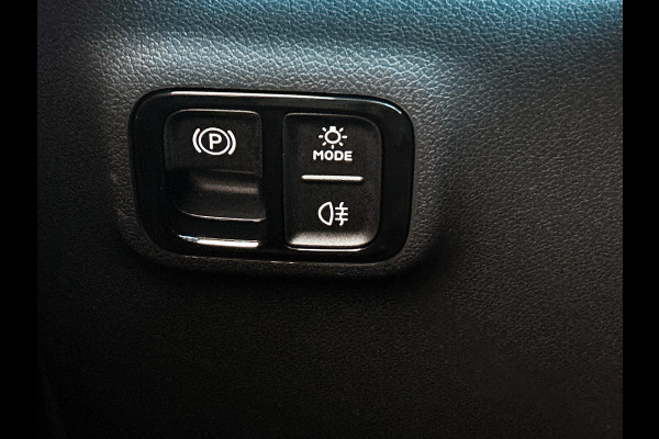 Mercedes-Benz CLA-Klasse 250+ Launch Edition 85 kWh | Trekhaak | Warmtepomp | Adaptieve Cruisecontrol | Antidiefstal pakket URBAN GUARD | Nightpakket | 19 inch AMG velgen | Panoramadak | Sierdelen aluminium |