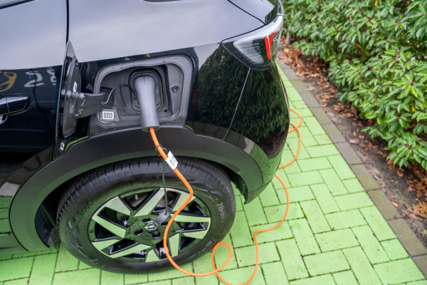 Opel Mokka Electric 50 kWh Elegance|Prijs rijklaar incl 12 mnd garantie|Camera Ledverlichting Clima LMV 17"