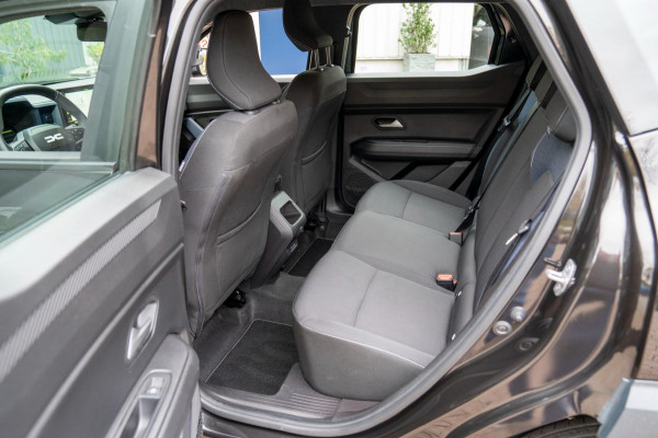 Dacia Duster 1.2 TCe 130 mild hybrid Expression|Prijs rijklaar incl 12 mnd garantie|Navi Stoelverwarming Ledverlichting Camera