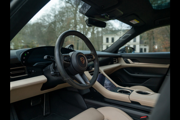 Porsche Taycan Turbo S 93 kWh | SportDesign Carbon | Burmester | Keramisch | PDCC Sport