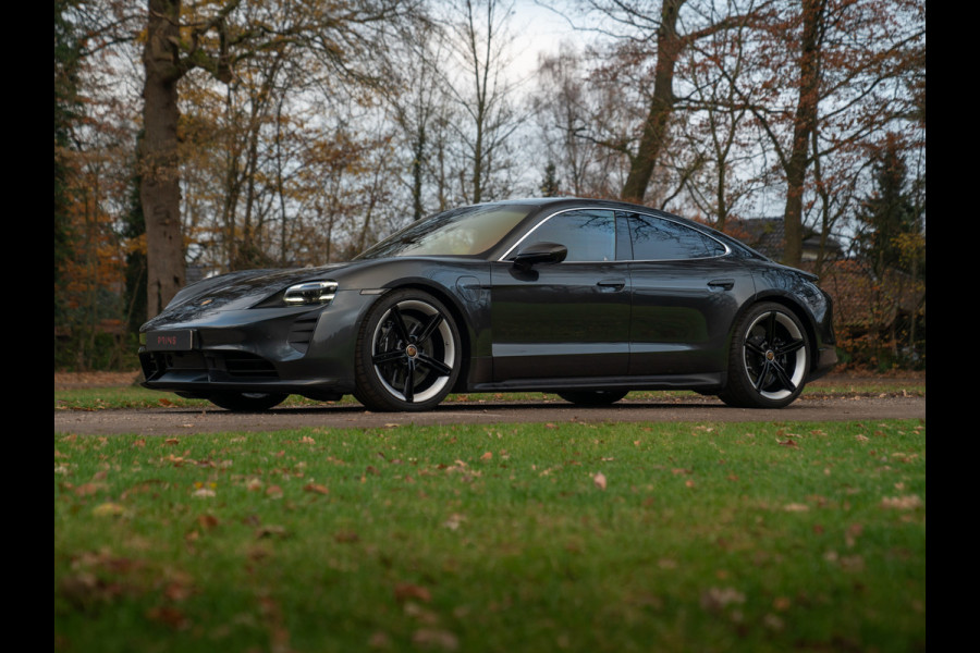 Porsche Taycan Turbo S 93 kWh | SportDesign Carbon | Burmester | Keramisch | PDCC Sport