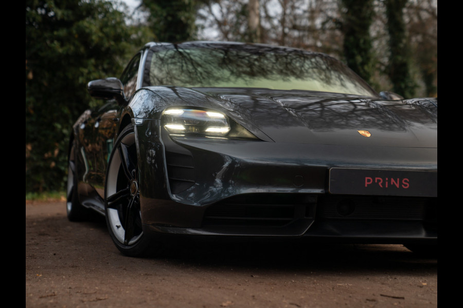 Porsche Taycan Turbo S 93 kWh | SportDesign Carbon | Burmester | Keramisch | PDCC Sport