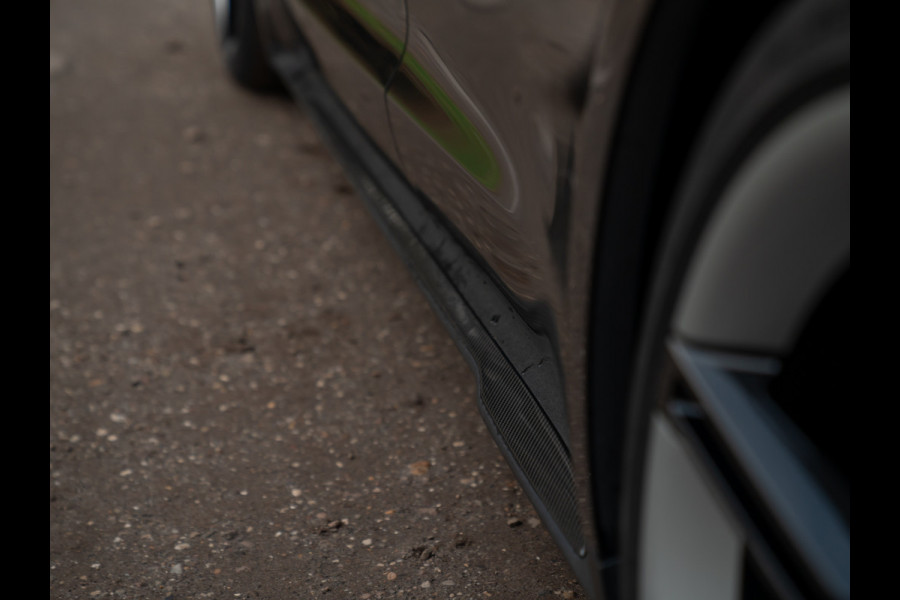 Porsche Taycan Turbo S 93 kWh | SportDesign Carbon | Burmester | Keramisch | PDCC Sport