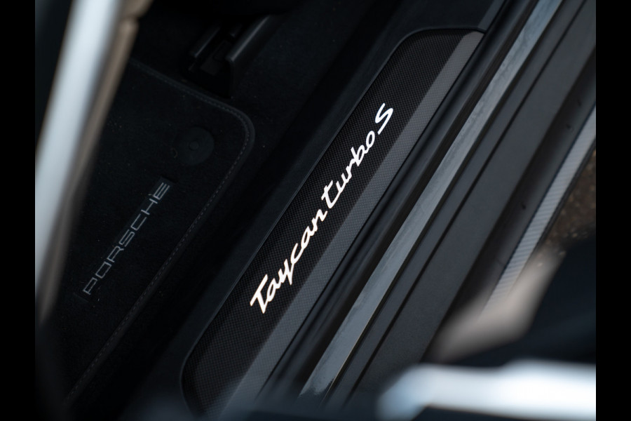 Porsche Taycan Turbo S 93 kWh | SportDesign Carbon | Burmester | Keramisch | PDCC Sport