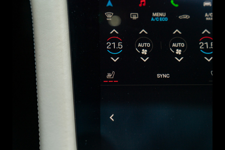 Porsche Taycan Turbo S 93 kWh | SportDesign Carbon | Burmester | Keramisch | PDCC Sport