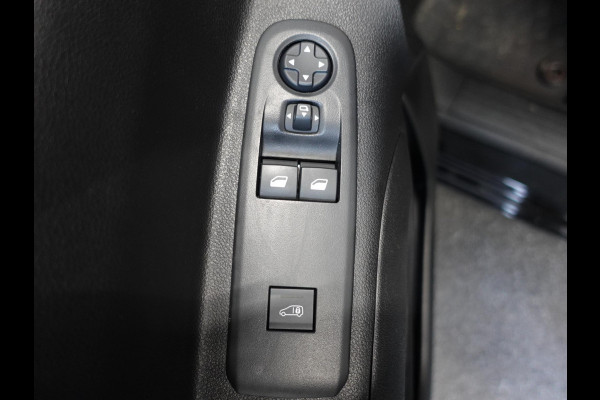 Opel Combo 130pk L1 Edition Automaat Airco Navigatie Trekhaak Cruise control