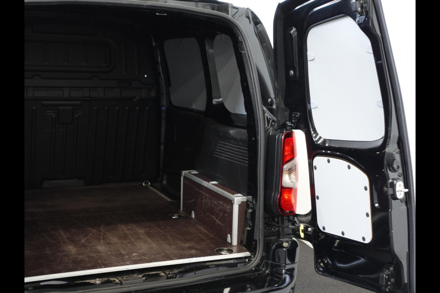 Opel Combo 130pk L1 Edition Automaat Airco Navigatie Trekhaak Cruise control