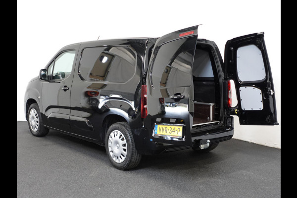 Opel Combo 130pk L1 Edition Automaat Airco Navigatie Trekhaak Cruise control