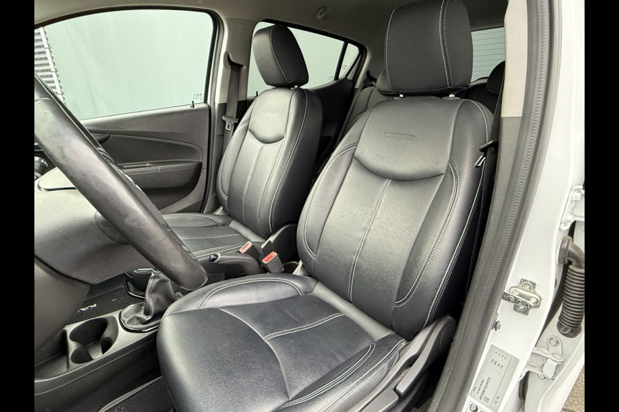 Opel KARL BWJ 2018 | 1.0 75PK Rocks Online Ed | LEER | STOEL&STUURWIEL VERW | NAVI | AIRCO | CARPLAY | PRIVACY GLASS | CRUISE
