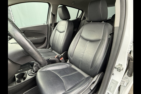 Opel KARL BWJ 2018 | 1.0 75PK Rocks Online Ed | LEER | STOEL&STUURWIEL VERW | NAVI | AIRCO | CARPLAY | PRIVACY GLASS | CRUISE