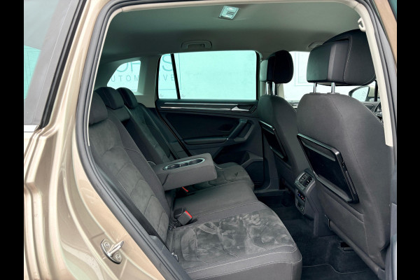 Volkswagen Tiguan 2.0 TSI 4Motion Highline R-LINE ACC | KEYLESS | ELECTR. A-KLEP | 19-inch LMV | TREKHAAK