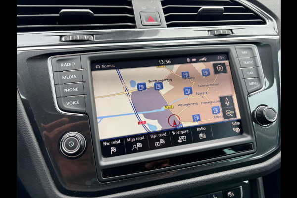 Volkswagen Tiguan 2.0 TSI 4Motion Highline R-LINE ACC | KEYLESS | ELECTR. A-KLEP | 19-inch LMV | TREKHAAK