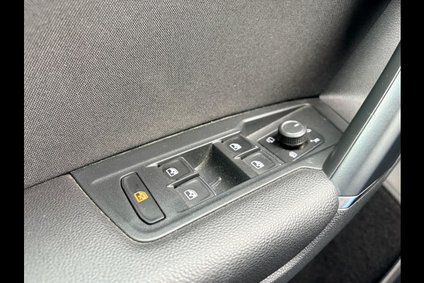 Volkswagen Tiguan 2.0 TSI 4Motion Highline R-LINE ACC | KEYLESS | ELECTR. A-KLEP | 19-inch LMV | TREKHAAK