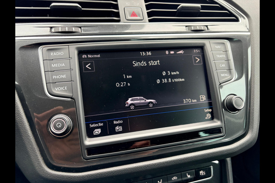Volkswagen Tiguan 2.0 TSI 4Motion Highline R-LINE ACC | KEYLESS | ELECTR. A-KLEP | 19-inch LMV | TREKHAAK
