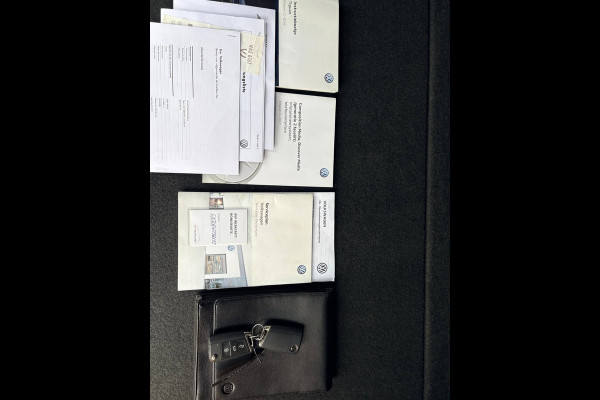 Volkswagen Tiguan 2.0 TSI 4Motion Highline R-LINE ACC | KEYLESS | ELECTR. A-KLEP | 19-inch LMV | TREKHAAK