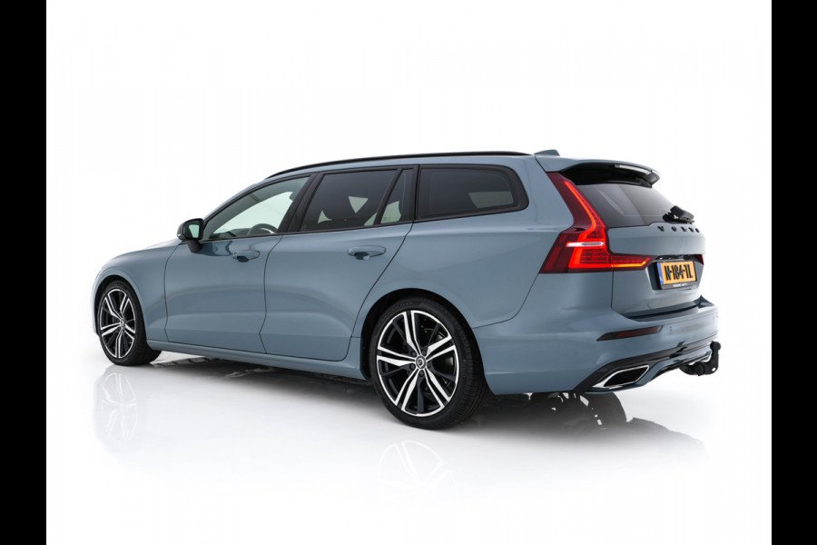 Volvo V60 2.0 B3 R-Design (INCL-BTW) *LEATHER-FABRIC | DIGI-COCKPIT | FULL-LED | MEMORY-PACK | HEATED-SPORTSEATS | LANE-ASSIST | NAVI-FULLMAP | CAMERA | DAB+ | PRIVACY-GLASS | ECC | PDC | TOWBAR | 19''ALU*