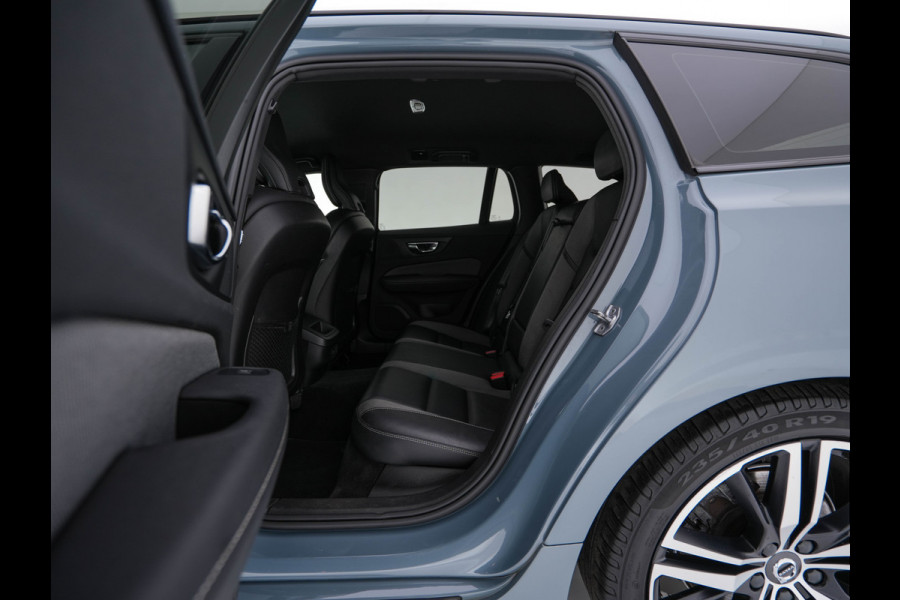 Volvo V60 2.0 B3 R-Design (INCL-BTW) *LEATHER-FABRIC | DIGI-COCKPIT | FULL-LED | MEMORY-PACK | HEATED-SPORTSEATS | LANE-ASSIST | NAVI-FULLMAP | CAMERA | DAB+ | PRIVACY-GLASS | ECC | PDC | TOWBAR | 19''ALU*