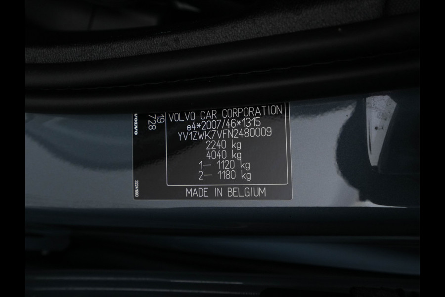 Volvo V60 2.0 B3 R-Design (INCL-BTW) *LEATHER-FABRIC | DIGI-COCKPIT | FULL-LED | MEMORY-PACK | HEATED-SPORTSEATS | LANE-ASSIST | NAVI-FULLMAP | CAMERA | DAB+ | PRIVACY-GLASS | ECC | PDC | TOWBAR | 19''ALU*