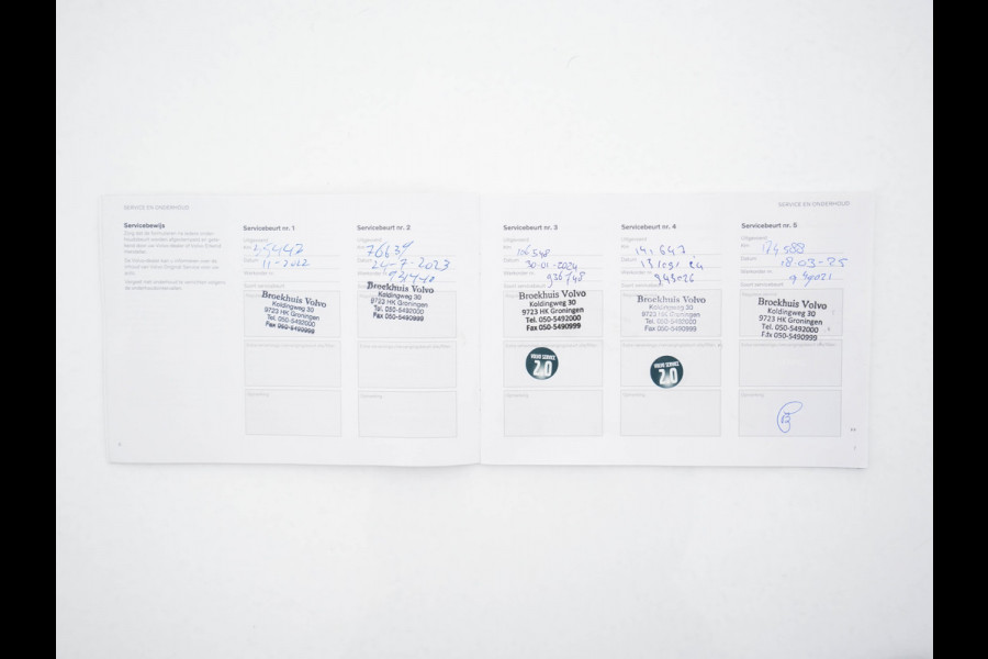 Volvo V60 2.0 B3 R-Design (INCL-BTW) *LEATHER-FABRIC | DIGI-COCKPIT | FULL-LED | MEMORY-PACK | HEATED-SPORTSEATS | LANE-ASSIST | NAVI-FULLMAP | CAMERA | DAB+ | PRIVACY-GLASS | ECC | PDC | TOWBAR | 19''ALU*