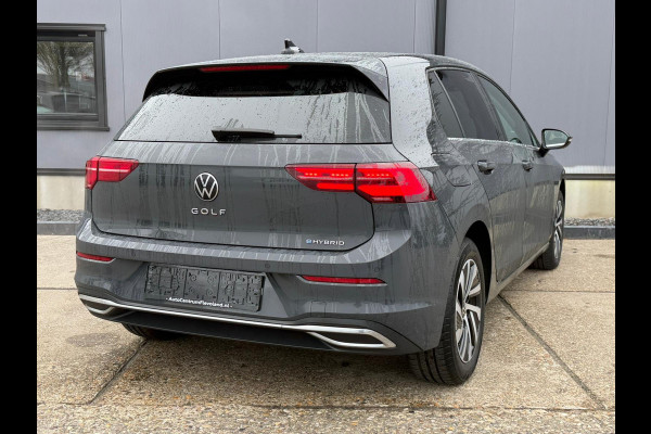 Volkswagen Golf 1.4 eHybrid Style plug inn hybride