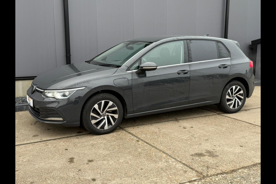 Volkswagen Golf 1.4 eHybrid Style plug inn hybride