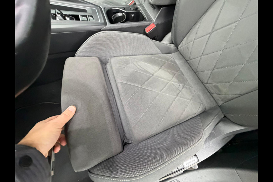 Volkswagen Golf 1.4 eHybrid Style plug inn hybride