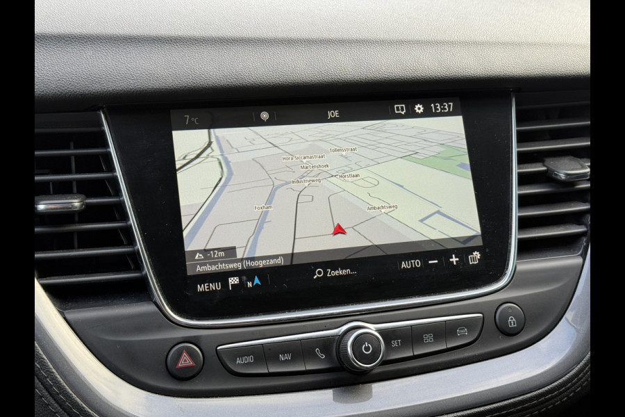 Opel Grandland X BWJ 11-2020 | 1.2T 131PK Bus Executive | TREKHAAK | CLIMA | NAVI | LEDER/STOF | SPORTSTOELEN | PDC 2X | CARPLAY |
