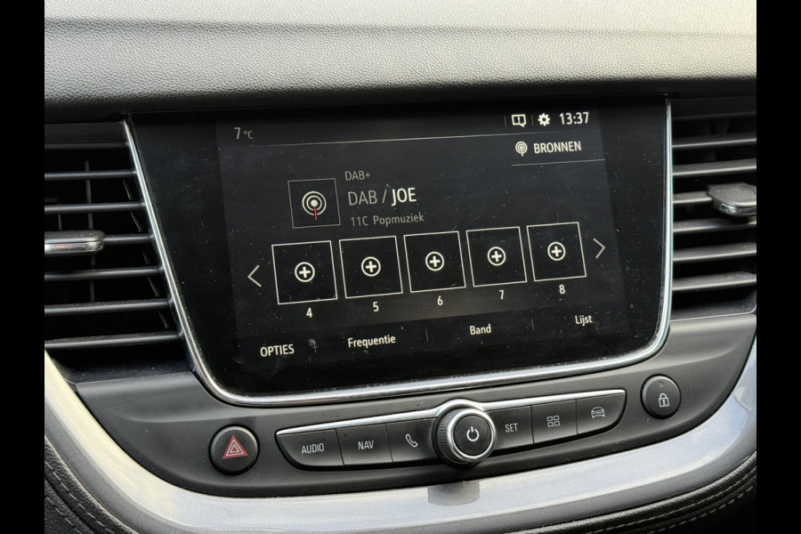 Opel Grandland X BWJ 11-2020 | 1.2T 131PK Bus Executive | TREKHAAK | CLIMA | NAVI | LEDER/STOF | SPORTSTOELEN | PDC 2X | CARPLAY |