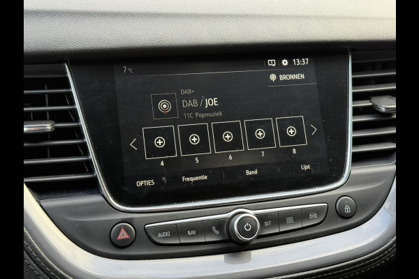 Opel Grandland X BWJ 11-2020 | 1.2T 131PK Bus Executive | TREKHAAK | CLIMA | NAVI | LEDER/STOF | SPORTSTOELEN | PDC 2X | CARPLAY |