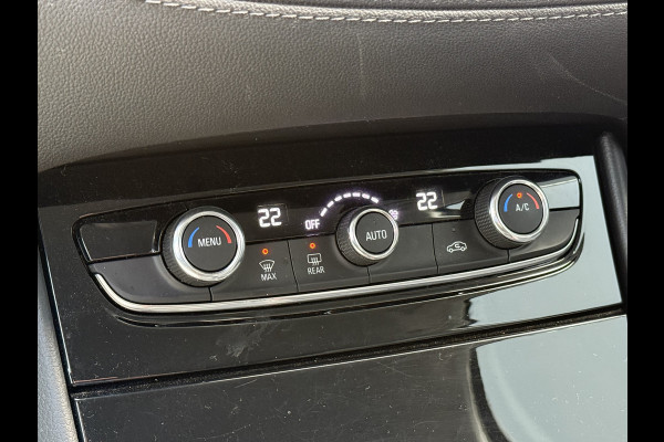 Opel Grandland X BWJ 11-2020 | 1.2T 131PK Bus Executive | TREKHAAK | CLIMA | NAVI | LEDER/STOF | SPORTSTOELEN | PDC 2X | CARPLAY |
