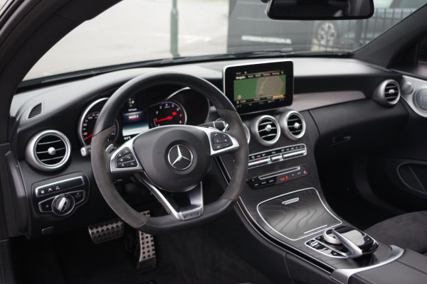 Mercedes-Benz C-Klasse Coupé 180 Premium AMG-Line Night Edition, Panoramadak, Burmester, Keyless, 19" LM, Camera