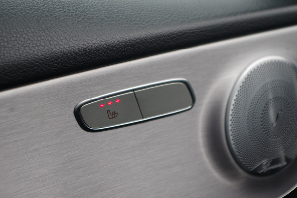 Mercedes-Benz C-Klasse Coupé 180 Premium AMG-Line Night Edition, Panoramadak, Burmester, Keyless, 19" LM, Camera