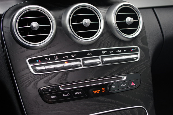 Mercedes-Benz C-Klasse Coupé 180 Premium AMG-Line Night Edition, Panoramadak, Burmester, Keyless, 19" LM, Camera
