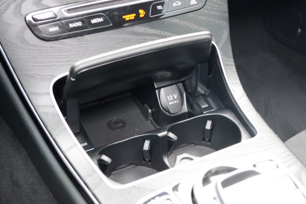 Mercedes-Benz C-Klasse Coupé 180 Premium AMG-Line Night Edition, Panoramadak, Burmester, Keyless, 19" LM, Camera