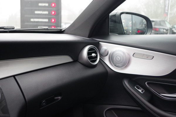 Mercedes-Benz C-Klasse Coupé 180 Premium AMG-Line Night Edition, Panoramadak, Burmester, Keyless, 19" LM, Camera