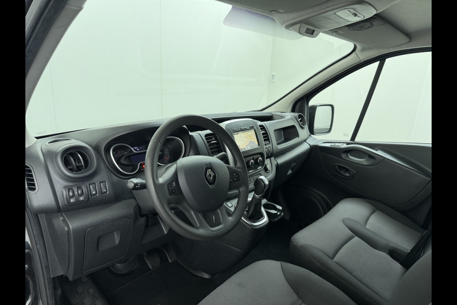 Renault Trafic 2.0DCI 145PK T29 L2H1 Comfort 3-Persoons Trekhaak Apple Carplay Android Navi Airco Cruise Control Bluetooth Lmv Pdc Betonplex Vloer Wandbetimmering Schuifdeur Sidebars Euro 6 Origineel Nederlandse Auto
